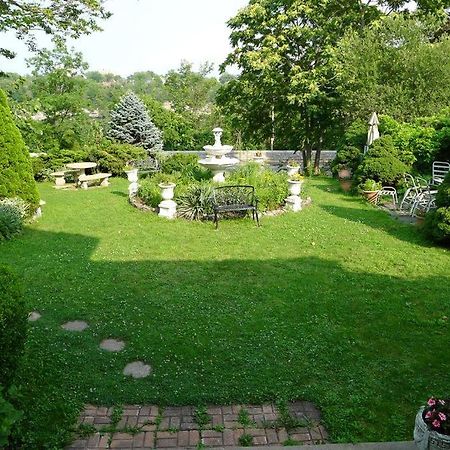 Villa Alexandrea Niagara Falls Exteriör bild