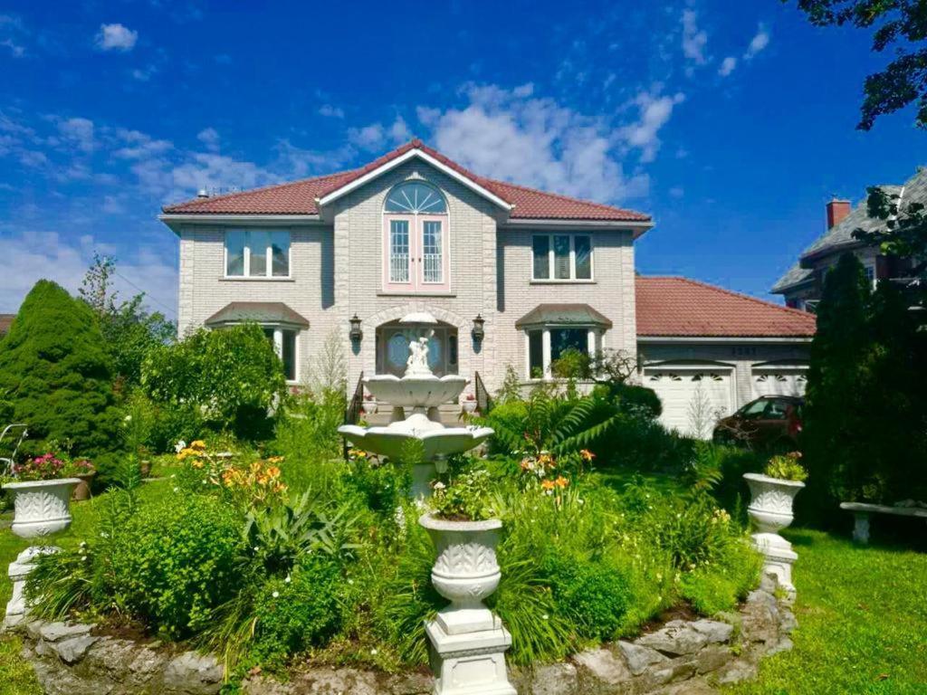 Villa Alexandrea Niagara Falls Exteriör bild